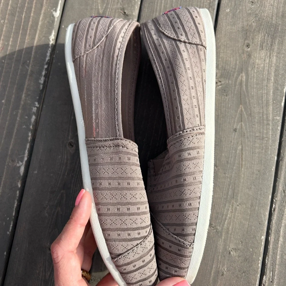 Bobs By Skechers Women Sz 9 M Brown Nude Flat Fabric Shoes Comfort Shoe - Picture 9 of 11
